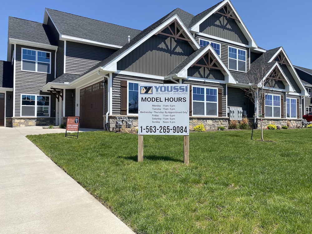 Youssi Custom Homes of Iowa Unveils New Ranch Style House Options at “The Condos at Forest Grove Crossing”